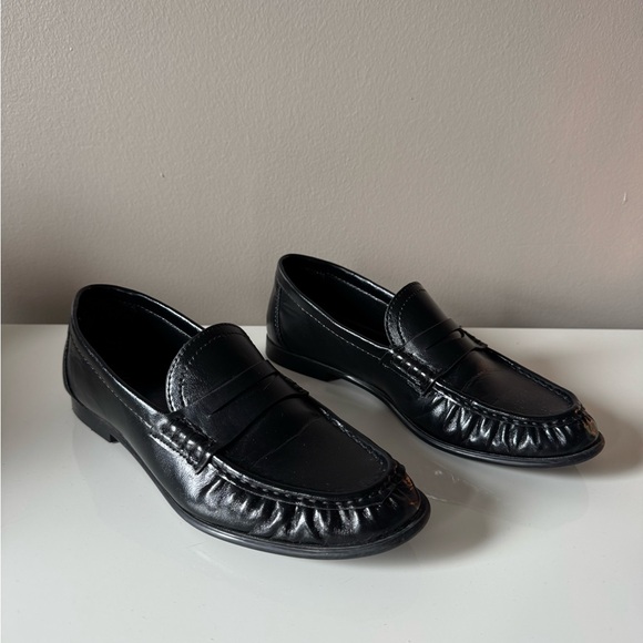 Zara • Black Leather Loafers Ruched - Picture 6 of 10